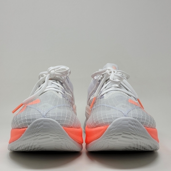 Athletic_Shoes